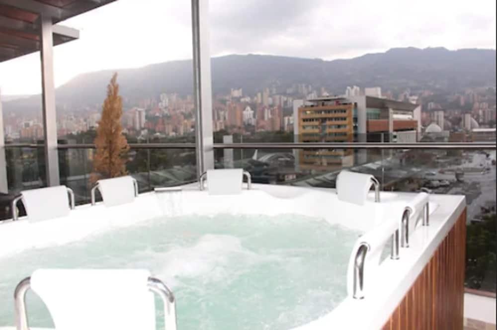 Hotel Sixtina Plaza Medellin Итагуи Экстерьер фото